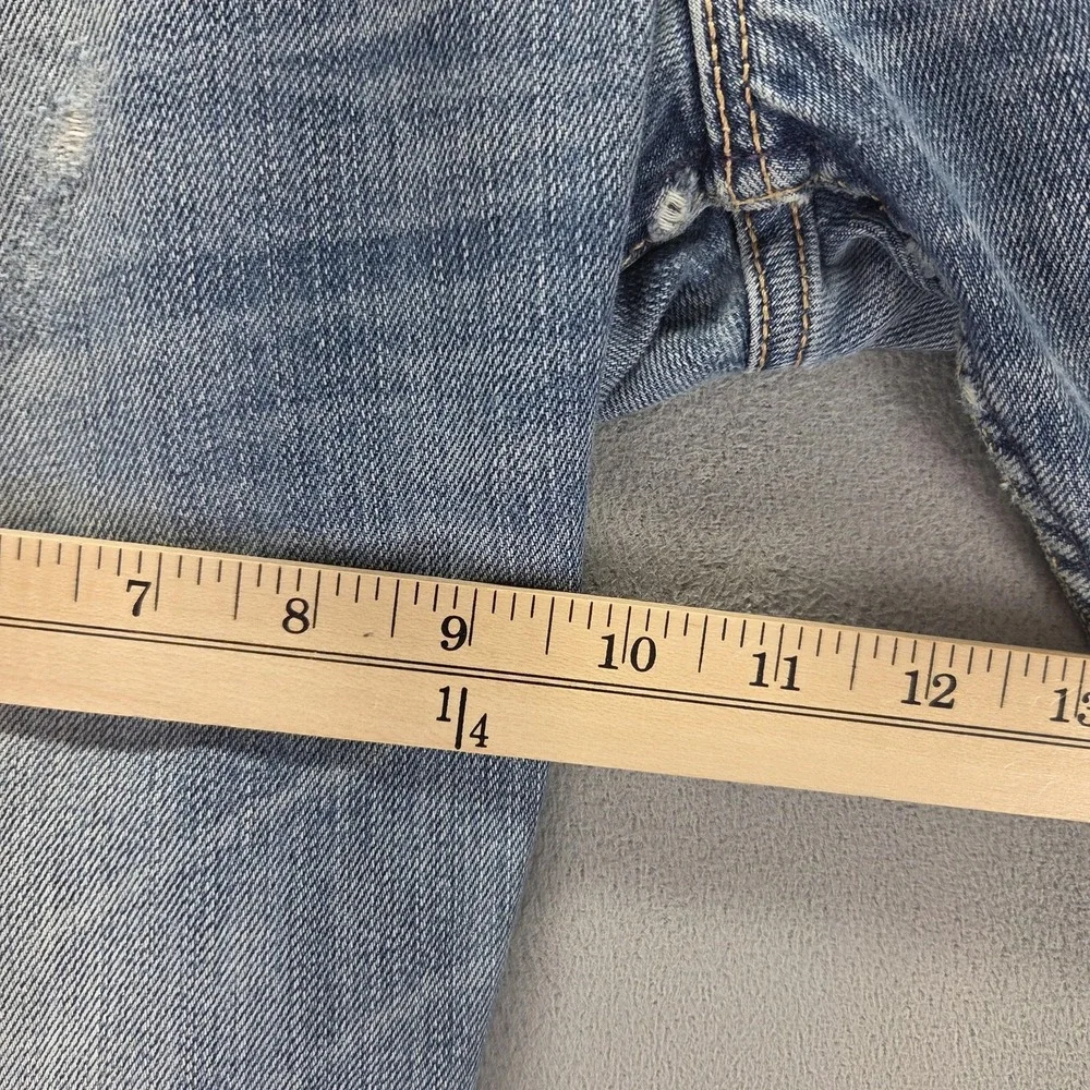 Levis 11899 important